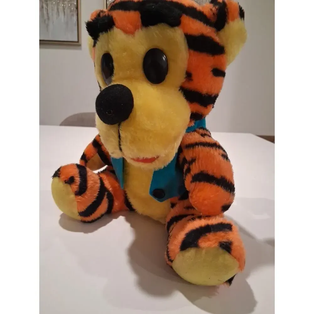 VTG Tigger Best Toy Mfg Co. Disney Style Plush Tiger 11